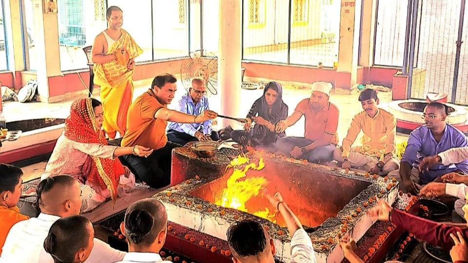 जयराम विद्यापीठ में चल रहे सवा लाख पंच दिवसीय महामृत्युंजय जाप अनुष्ठान का हुआ समापन